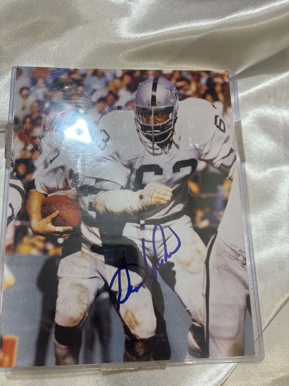 Gene Upshaw Autographed 8x10 Oakland Raiders Action Photo with COA